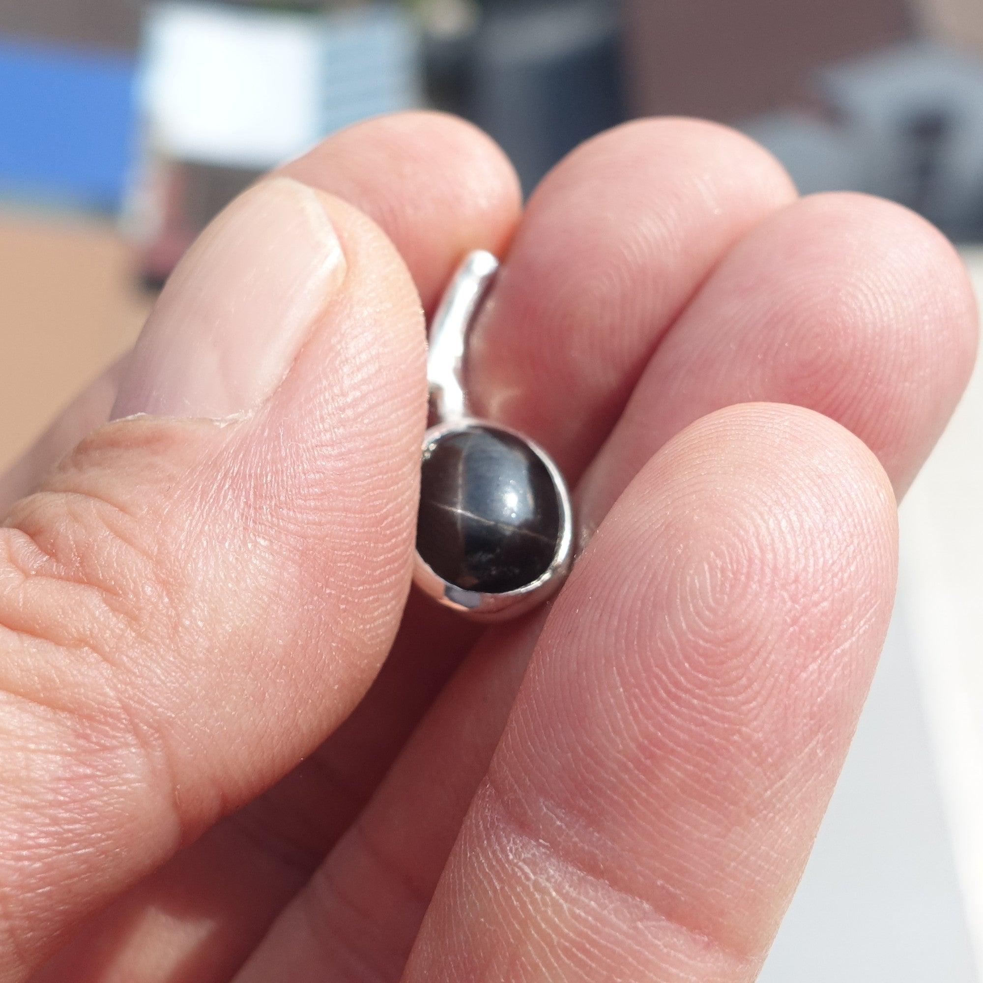 Black Star Diopside Pendant, Black Star Pendant, Minimalist Leaf Pendant, Sterling Silver Charm, 4 Rays Black Star Diopside - money shopping คุ้ม